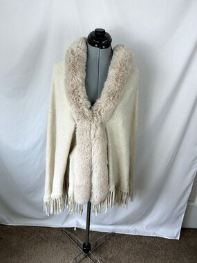 (big Bag) Nothern Angel Faux Fur Trim Hooded Fringed Poncho L/XL Cream